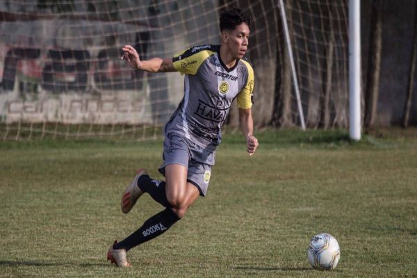 Depois de realizar testes de Covid-19 em todo elenco, atacante do FC Cascavel tem resultado positivo