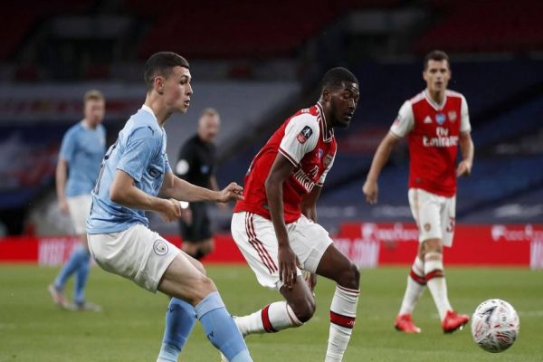 Arsenal vai à final da Copa da Inglaterra e pode salvar temporada