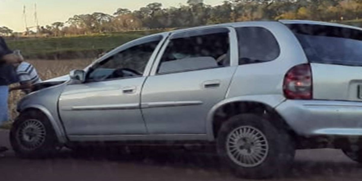Colisão frontal entre dois carros é registrada na PR-471