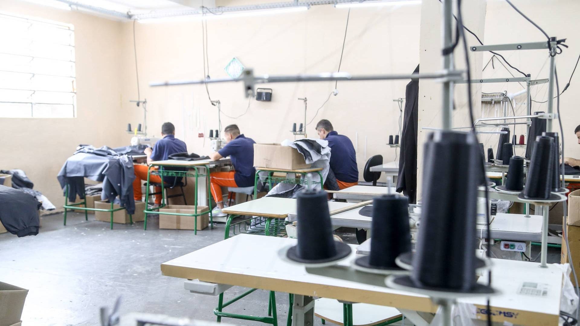 Mais de 29% dos presos trabalham no Paraná