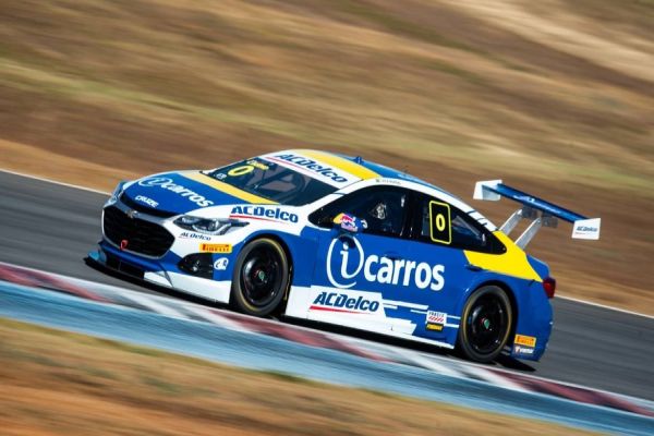 Zonta dá à Toyota sua primeira pole na Stock Car em grid com 19 carros no mesmo segundo