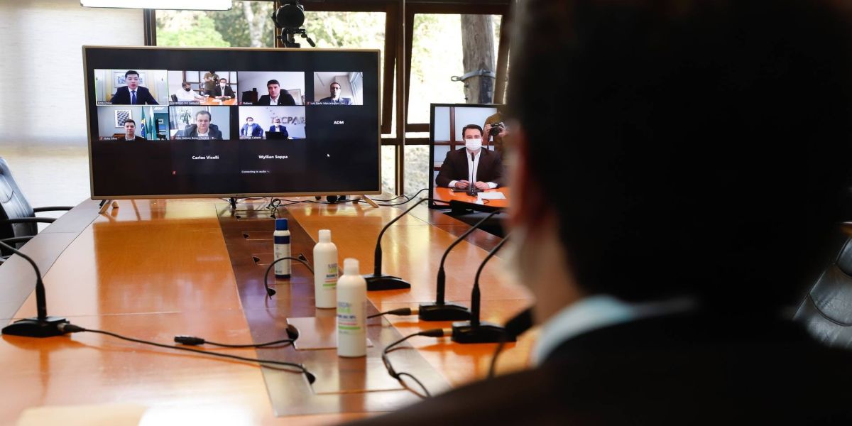 Governo assina termo para produção de vacina contra Covid