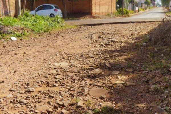 Paranhos garante asfalto em ruas do Tarumã, Alvorada e Brasmadeira