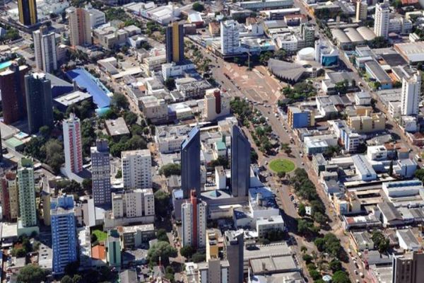 Covid-19: redução de casos levam a estudos para ampliar reabertura