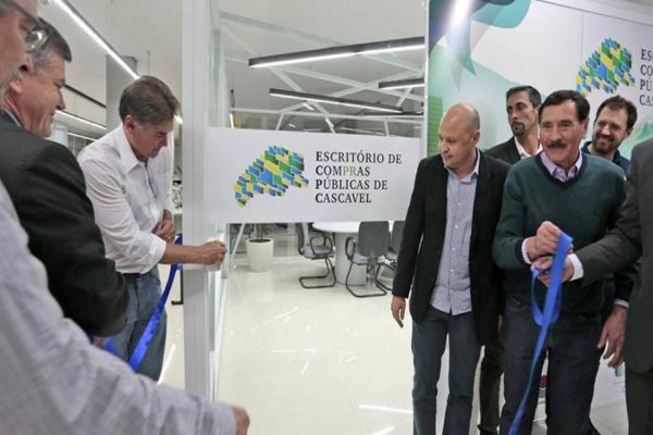 Escritório de Compras Públicas comemora três anos de atividades
