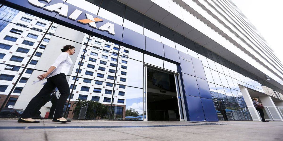 Caixa abre hoje mais de 700 agências das 8h às 12h