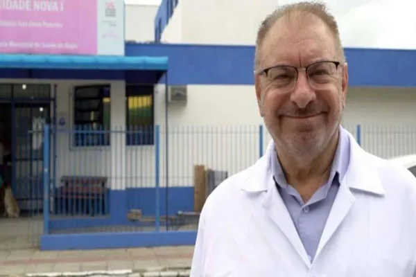 Foto relacionada a notícia: Prefeito de Itajaí diz que quer tratar covid-19 com aplicação retal de ozônio