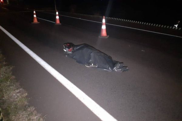 Imagem referente a notícia: Motociclista morre após grave colisão de trânsito na BR-277 em Cascavel