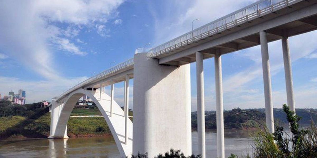 Reabertura da Ponte da Amizade, com protocolo integrado, teria o apoio de Brasília