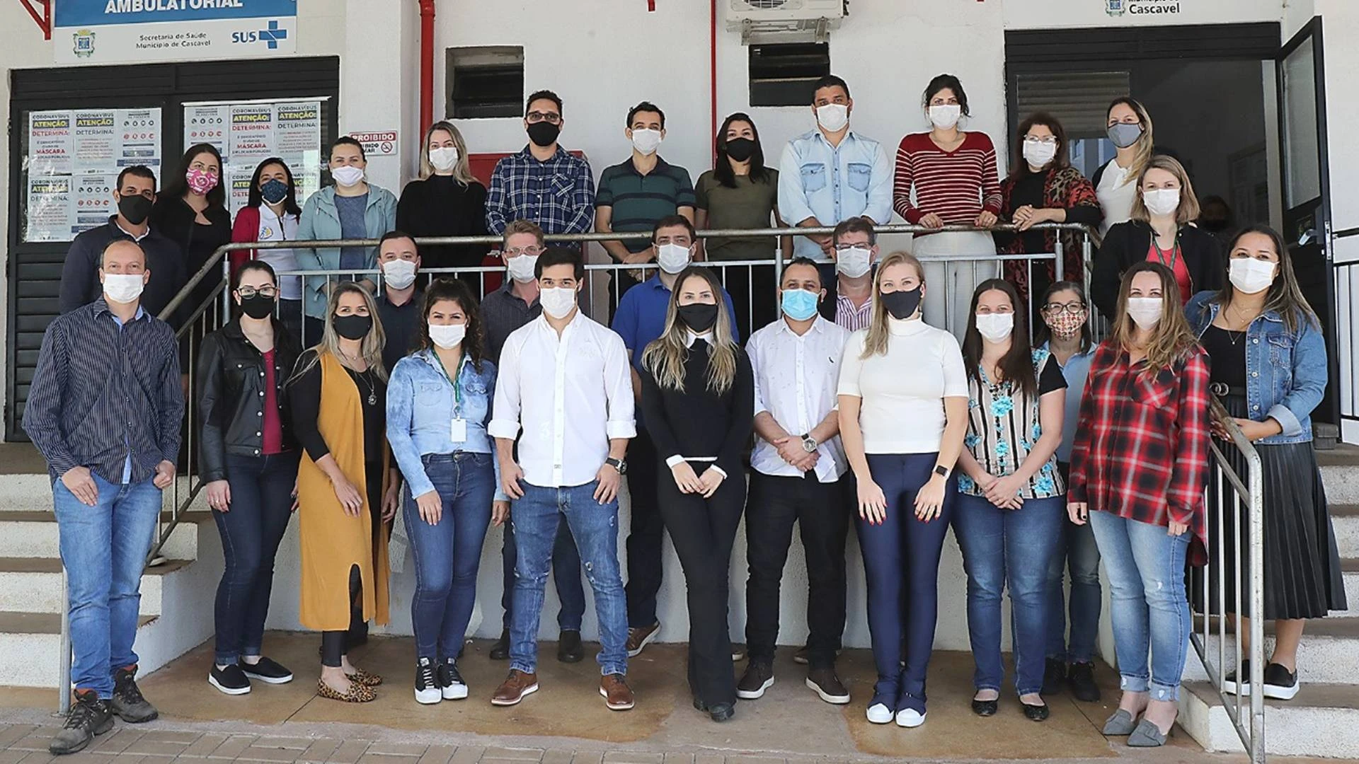 Foto relacionada a notícia: Secretaria de Saúde homenageia servidores pelo enfrentamento à Covid-19