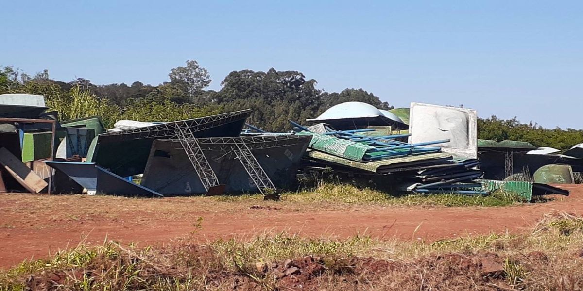 Moradores de Cascavel questionam destinação dos antigos pontos de ônibus