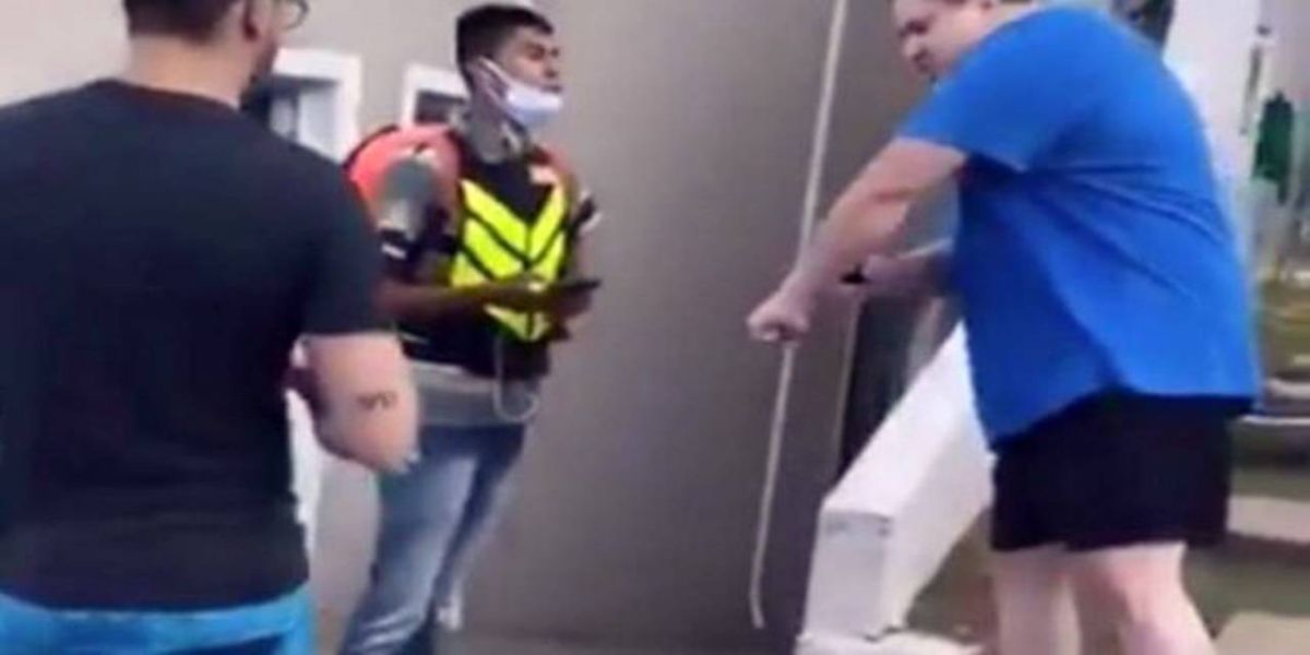 IFood expulsa usuário racista que agrediu entregador no interior de SP