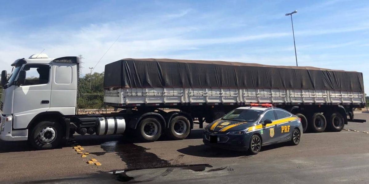 PRF recupera, em Guaíra (PR), semirreboque roubado em Santa Catarina desde janeiro deste ano