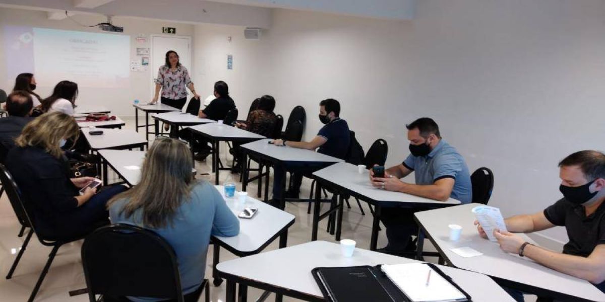 Núcleo de negócios digitais retoma encontros presencias