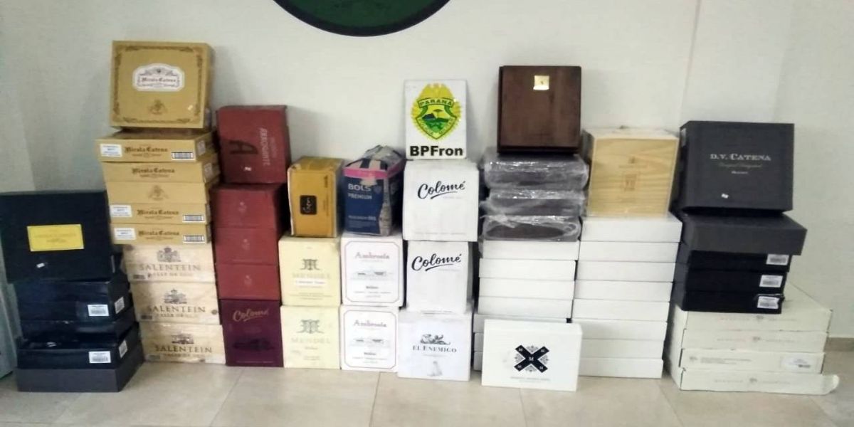 BPFRON apreende veículo carregado com vinhos oriundos da Argentina