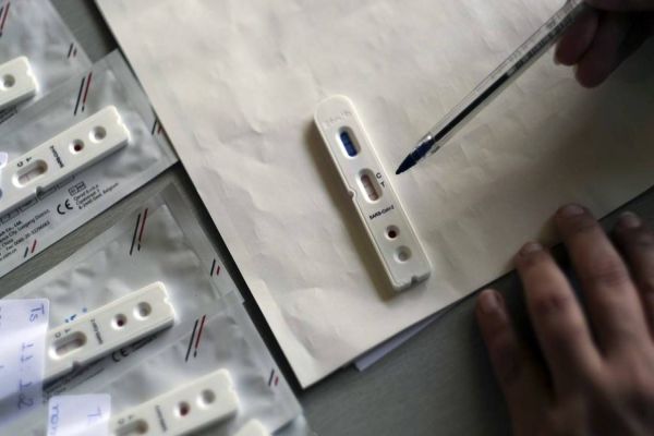 Brasil registra 3 milhões de casos de covid-19 e 101 mil mortes