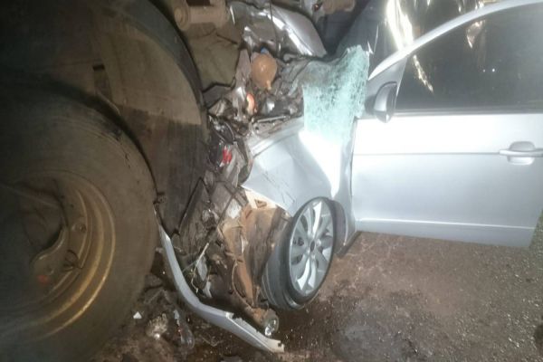 Imagem referente a notícia: Colisão traseira deixa uma mulher morta e duas pessoas feridas na PRC-467