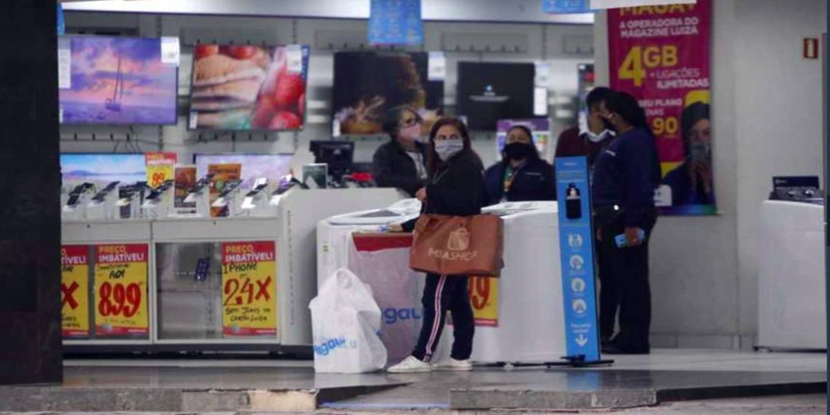 Vendas no comércio paranaense crescem em junho