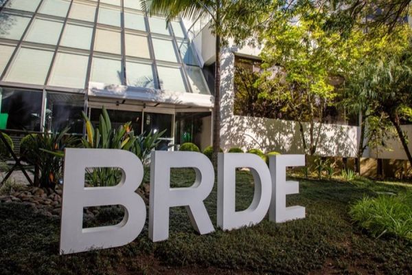 BRDE alcança mais de R$ 1,5 bilhão em contratações no Paraná em 2025