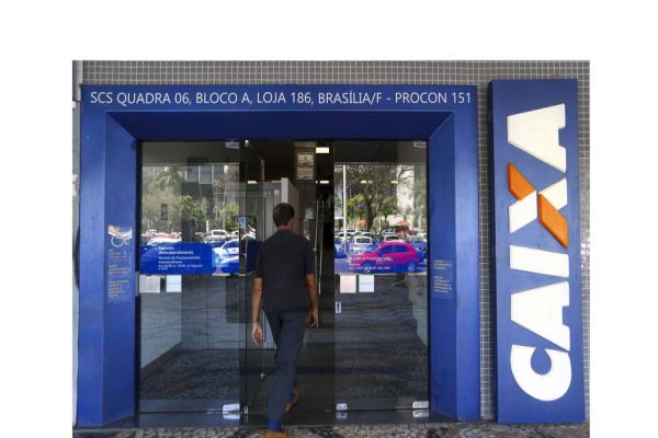 Caixa paga auxílio emergencial para pessoas do Bolsa Família