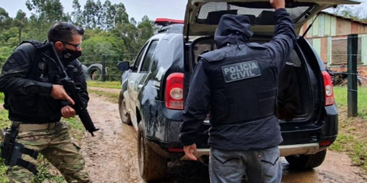 Vizinho que estuprava menina de 12 anos quando os pais saíam para trabalhar é preso em Castro