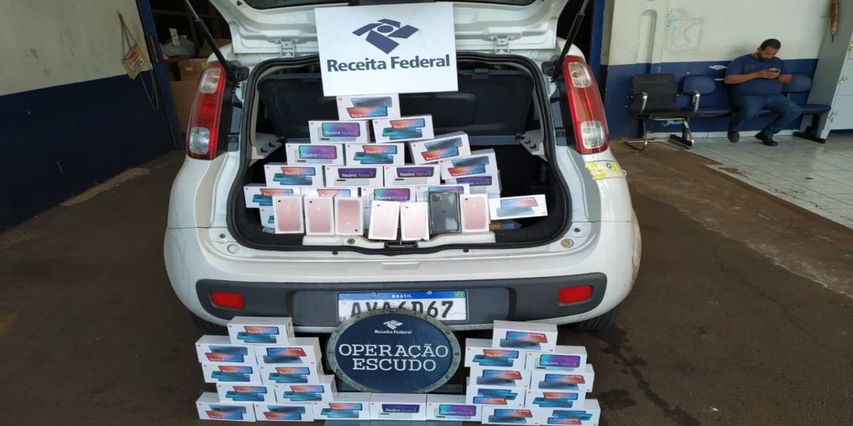 Receita Federal apreende veiculo carregado com celulares na PR-239
