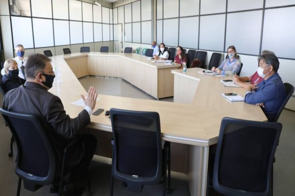 Reunião discute futuro do contrato do lixo em Cascavel