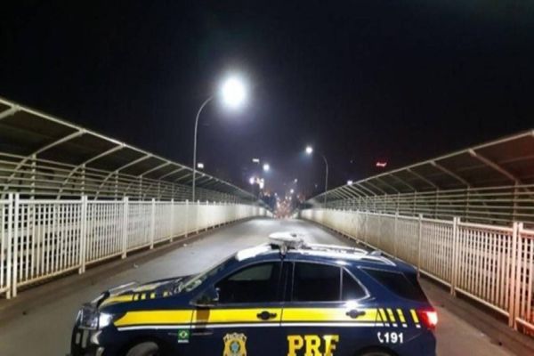 Brasil amplia fechamento de fronteiras por mais 30 dias