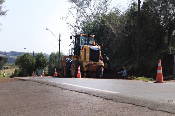 Rio do Salto: Pista da PR-180 é alargada