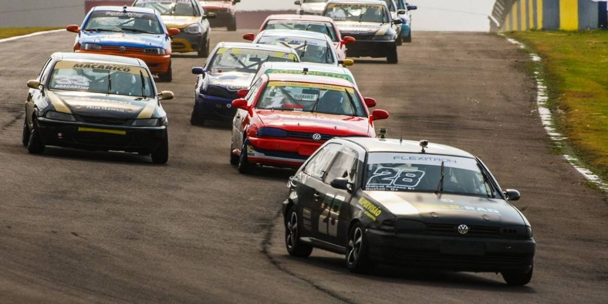 Pilotos chegam a Cascavel para a abertura do Paranaense de Marcas