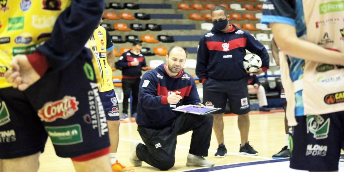 Liga Nacional: Cascavel Futsal vai até as três fronteiras encarar o Foz Cataratas