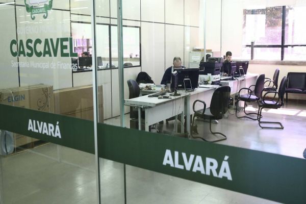 Greve dos Correios afeta entrega dos carnês do alvará de licença 2020 em Cascavel