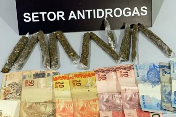 Jovens são detidos pelo GDE por tráfico de drogas no Bairro Periolo