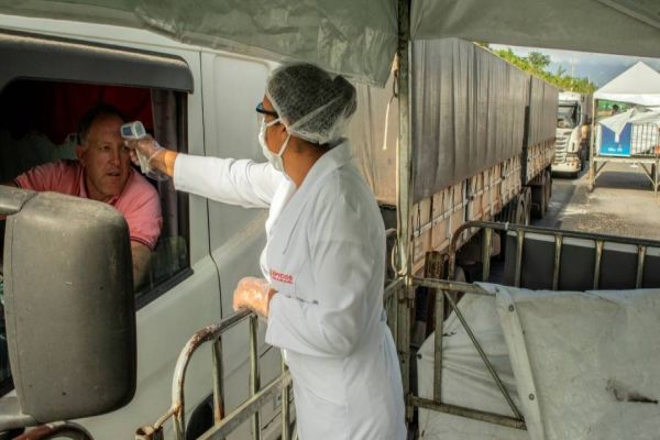 Porto de Paranaguá recebe 24% mais caminhões em 2020