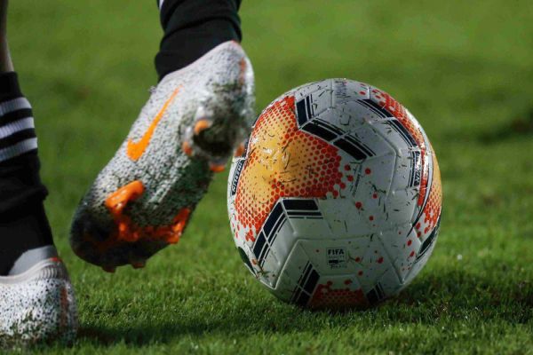 Athletico-PR vence de virada na Libertadores