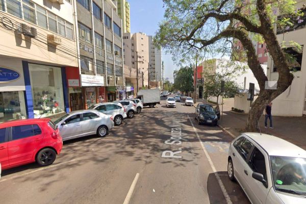 Trânsito: Alerta para bloqueio da Rua Souza Naves neste sábado