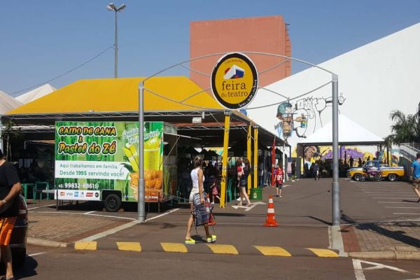 Feira do Teatro abre espaço para expositores convidados