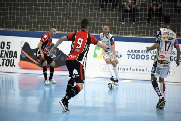 Cascavel Futsal empata em 2 a 2 com o Joinville pela Liga Nacional