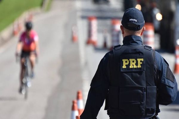 Imagem referente a notícia: PRF traz orientações para o trânsito seguro de bicicletas em vias federais