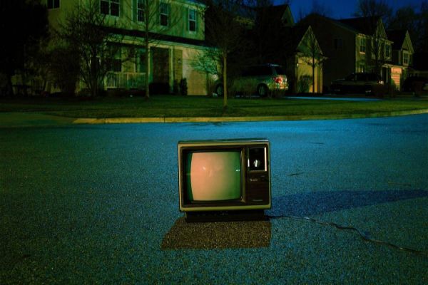 TV Velha derruba banda larga de uma vila inteira no País de Gales