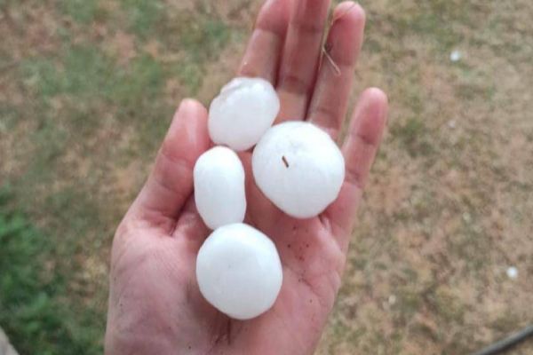 Tempestade e vendaval afetam 2.382 pessoas no Paraná