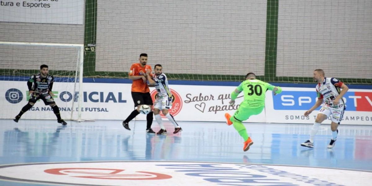 Cascavel Futsal e Carlos Barbosa empatam no Ginásio da Neva