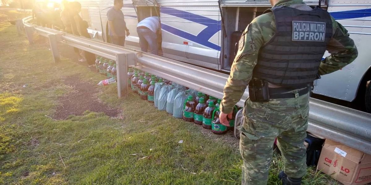 BPFRON apreende grande quantidade de  azeite de oliva e mercadorias contrabandeadas em Corbélia