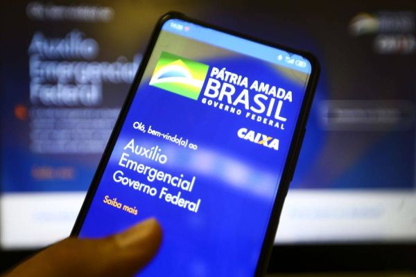 Economia Caixa libera o auxílio emergencial para nascidos em abril