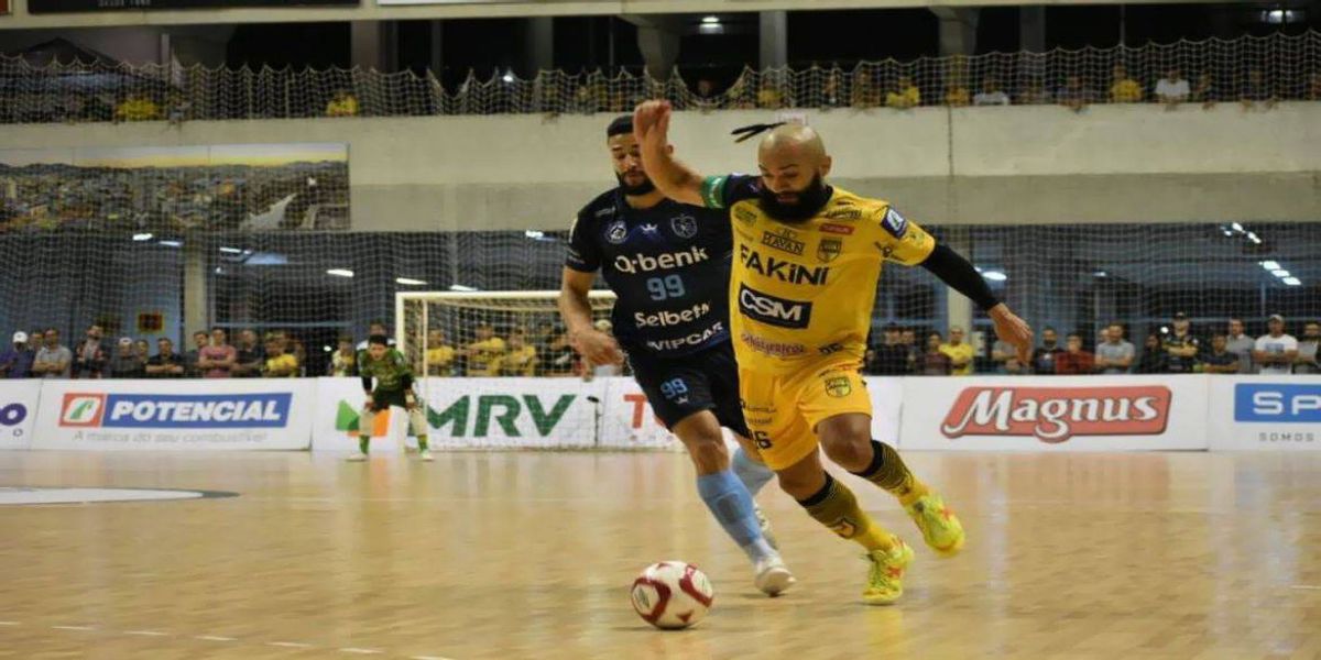 Liga Nacional: Tubarão e Jaraguá fazem duelo direto pela zona de classificação