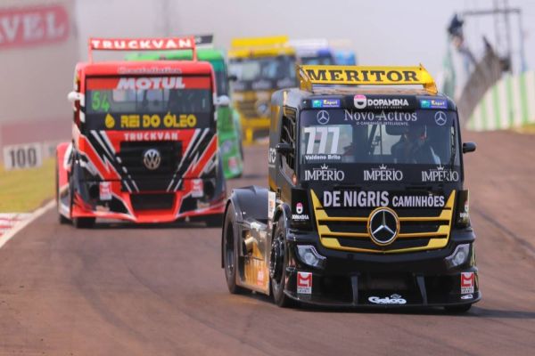 Copa Truck: Valdeno lacra em Cascavel e lidera terceira copa