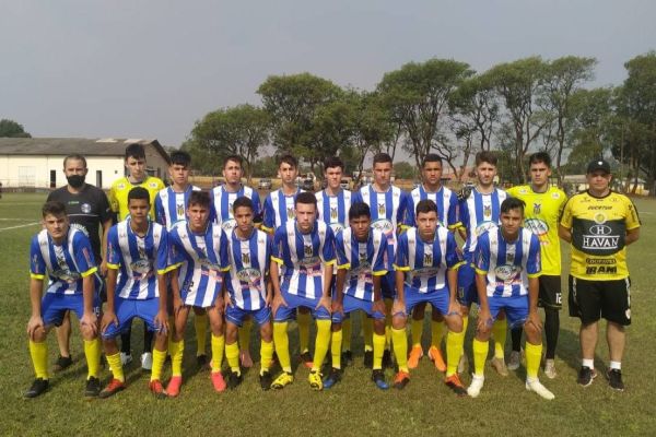 Oeste Paranaense estreia com goleada no regional de base