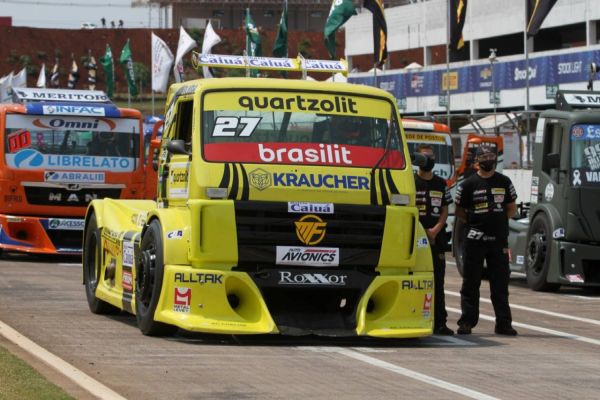 Copa Truck em Cascavel termina na volta de apresentação para Fábio Fogaça