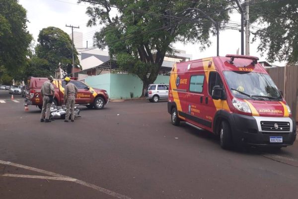 Motociclista fica em estado grave após colisão de trânsito na Rua Castro Alves