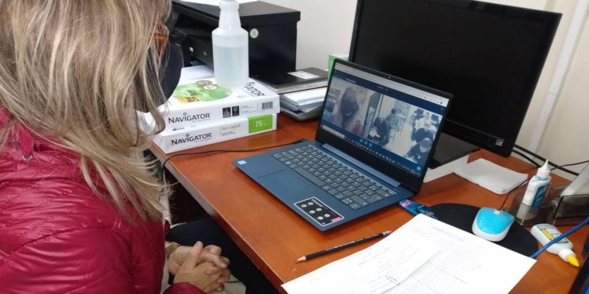 Tecnologia garante educação de presos no Paraná